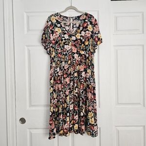 Torrid Size 3 Black Floral Challis Button Front Midi Dress Short Sleeve V Neck